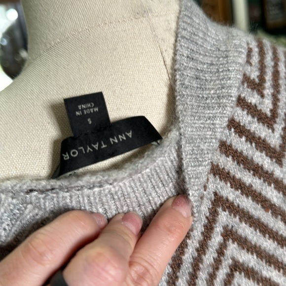 Ann Taylor oversized Chevron cardigan - Picture 5 of 6